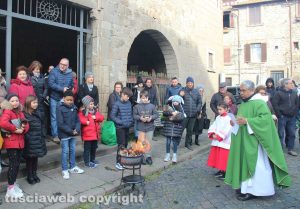 Viterbo - Sant'Antonio Abate, la benedizione degli animali a Pianoscarano 