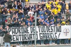 Sport - Calcio - Viterbese - Lo striscione per il tifoso Gabriele