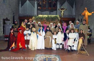 Viterbo - Il presepe vivente nella basilica di San Francesco