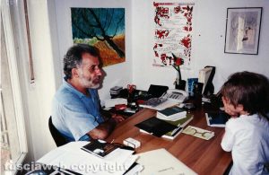 Renato Curcio nel 1994 nella sede di Sensibili alle foglie