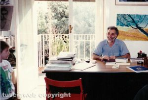 Renato Curcio nel 1994 nella sede di Sensibili alle foglie