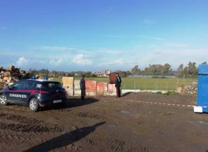 Civitavecchia - I carabinieri sul luogo dei roghi