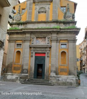 Tentativo di coltivazione a gradoni della verdura a Corso Italia