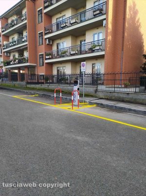 Viterbo - Una colonnina per ricaricare le auto elettriche
