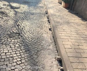Viterbo - Buche in via Maria S.S. Liberatrice