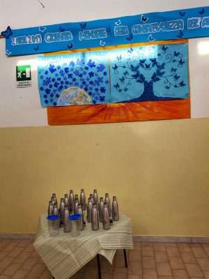 Tarquinia - Consegnate 1500 borracce in acciaio per alunni e docenti