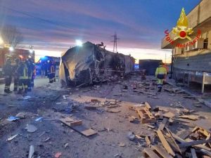 Il treno deragliato nel Lodigiano