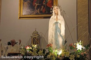 Viterbo - La statua della Madonna di Lourdes a Sant'Angelo in Spatha