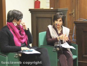 Viterbo - L'incontro "Tra jeans stretti e sconti di pena"