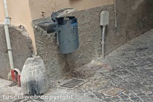 Viterbo - Il posacenere ricoperto di guano