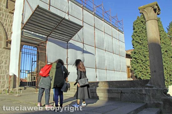 Viterbo - I lavori di messa in sicurezza della loggia di Palazzo dei papi