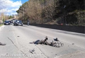 Montefiascone - Scontro tra due auto sulla Verentana