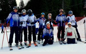Carnia - La squadra di sci alpino con i tecnici e gli assistenti