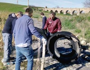 Tarquinia - Tarquinia nel cuore ripulisce l'acquedotto "Le Arcatelle"