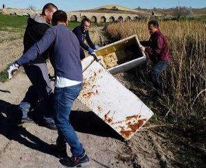 Tarquinia - Tarquinia nel cuore ripulisce l'acquedotto "Le Arcatelle"