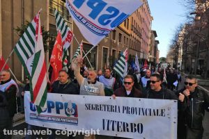 Viterbo - Il corteo degli agenti di Mammagialla