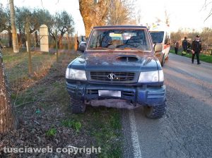Montefiascone - Auto va a sbattere con un albero, muore una suora