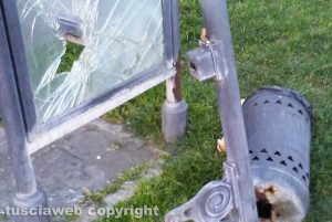 Viterbo - Vandali in azione in viale Raniero Capocci