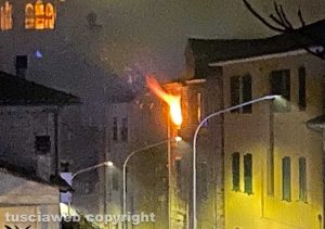 Incendio in un appartamento a Orte