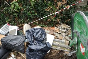 Sutri - Rifiuti in viale Marconi
