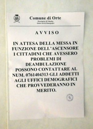 Orte - Ascensore fuori uso agli uffici demografici