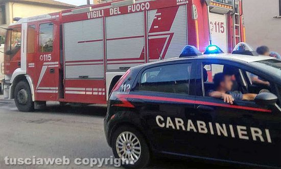 Vigili del fuoco e carabinieri - Immagine di repertorio