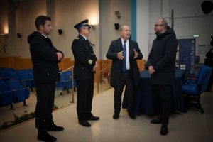 Gli onorevoli Salvatore Deidda, Davide Galantino e Mauro Rotelli alla caserma dell'aeronautica