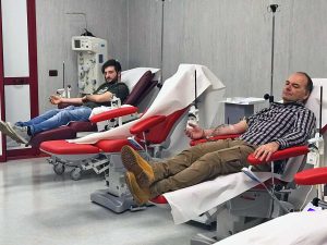 Viterbo - I facchini di santa Rosa donano il sangue