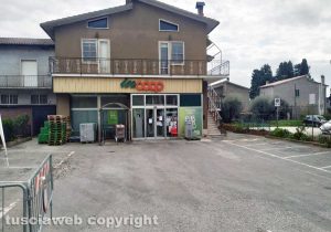 Giove - Il supermercato chiuso per Coronavirus