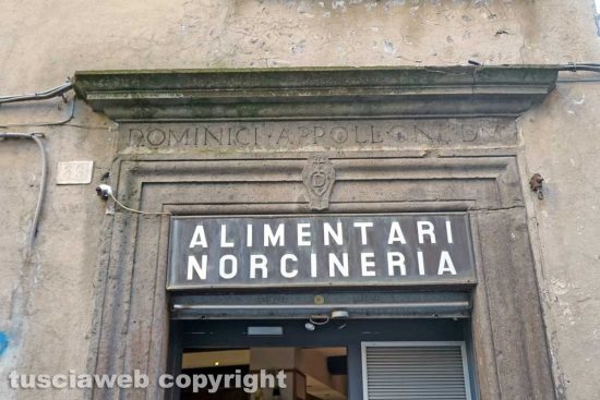 Gli alimentari Gasparini di via Mazzini