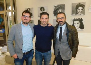 Andrea de Simone e Michael Del Moro in visita a Federico Zena parrucchiere
