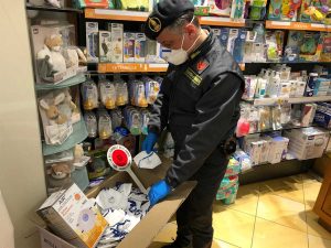 Emergenza Coronavirus - Guardia di finanza - Sequestrate 139 mascherine non a norma