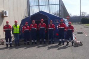 Viterbo - La tenda fuori dal carcere Mammagialla