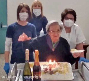 Compleanno alla casa di riposo