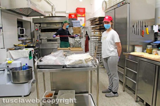 Viterbo - Coronavirus - Il lavoro dei fattorini