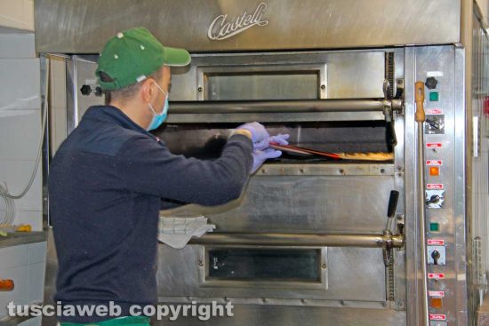Viterbo - Coronavirus - Il lavoro dei fattorini
