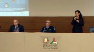 La conferenza stampa dalla sede della protezione civile