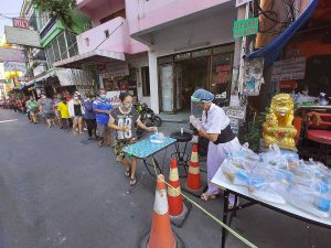 Thailandia - La distribuzione del cibo