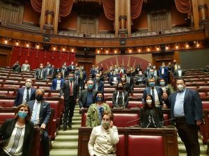 La Lega occupa le camere
