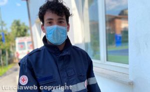 Sara Buono, da parrucchiera a volontaria della croce rossa