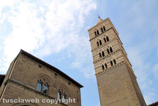 Viterbo - Il campanile del duomo