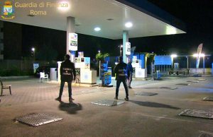 Roma - Guardia di Finanza - Sequestro beni al clan Spada