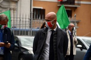 La protesta di FdI contro il governo 