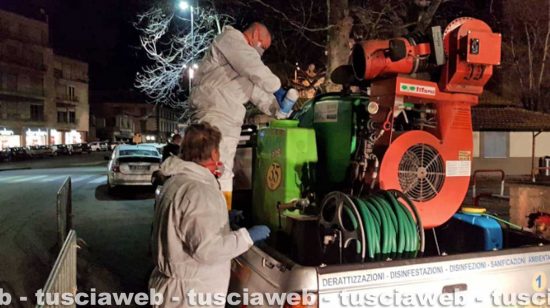 Viterbo - Intervento di sanificazione e disinfezione in corso a Bagnaia