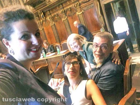 Il gruppo consiliare Viterbo 2020: Patrizia Notaristefano, Chiara Frontini, Alfonso Antoniozzi e Letizia Chiatti