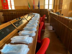 Civita Castellana - Coronavirus - Il confezionamento delle mascherine per i cittadini