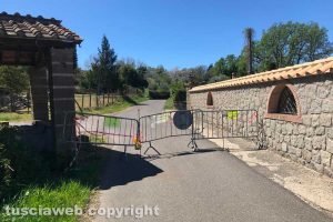 Viterbo - Strada Fonte chiusa al traffico