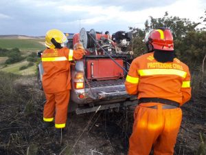 Incendio di sterpaglie - Protezione civile regionale