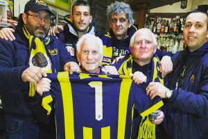 Viterbo - Stefano Camilli e altri tifosi della Viterbese con Roberto Pini