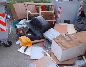 Viterbo - Rifiuti abbandonati